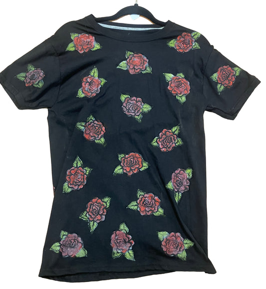 Rose Pattern Black T